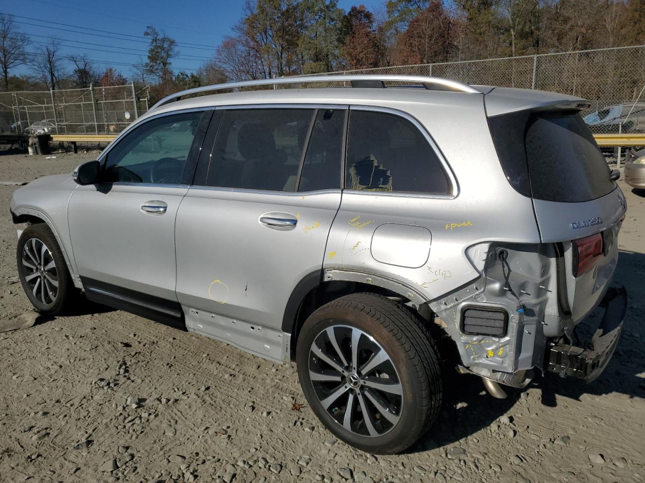 Lot #3028503915 2023 MERCEDES-BENZ GLB 250 4M