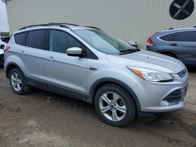 VIN 1FMCU0GXXDUA78171 2013 Ford Escape, SE no.4