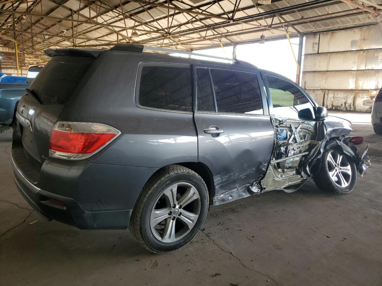 Lot #3040738757 2012 TOYOTA HIGHLANDER