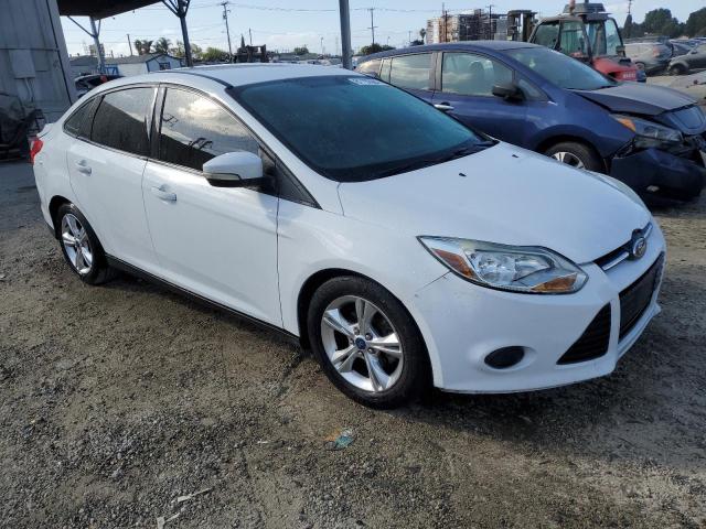 VIN 1FADP3F25EL200455 2014 Ford Focus, SE no.4