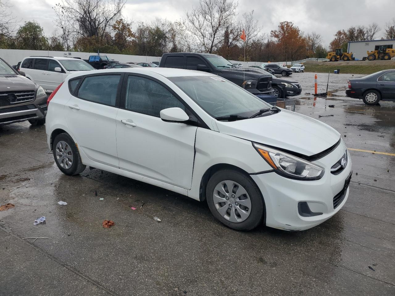 Lot #2998631634 2015 HYUNDAI ACCENT GS