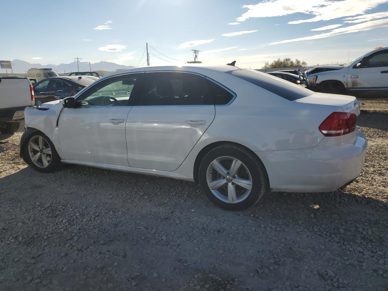 Lot #3045710308 2013 VOLKSWAGEN PASSAT SE