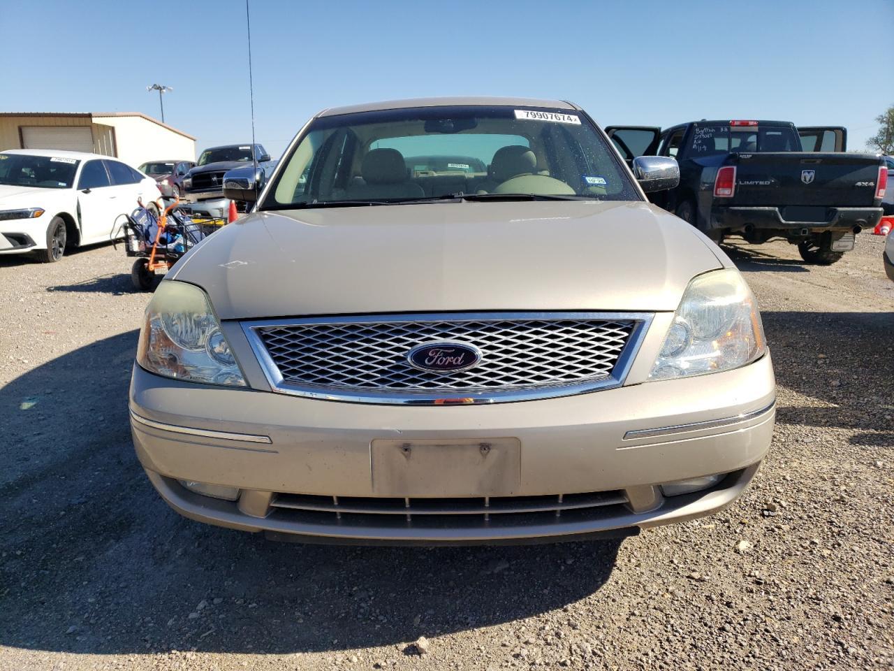 Lot #3024954355 2005 FORD FIVE HUNDR