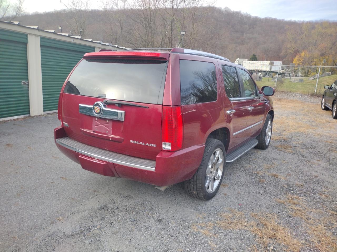 Lot #2986396176 2011 CADILLAC ESCALADE L