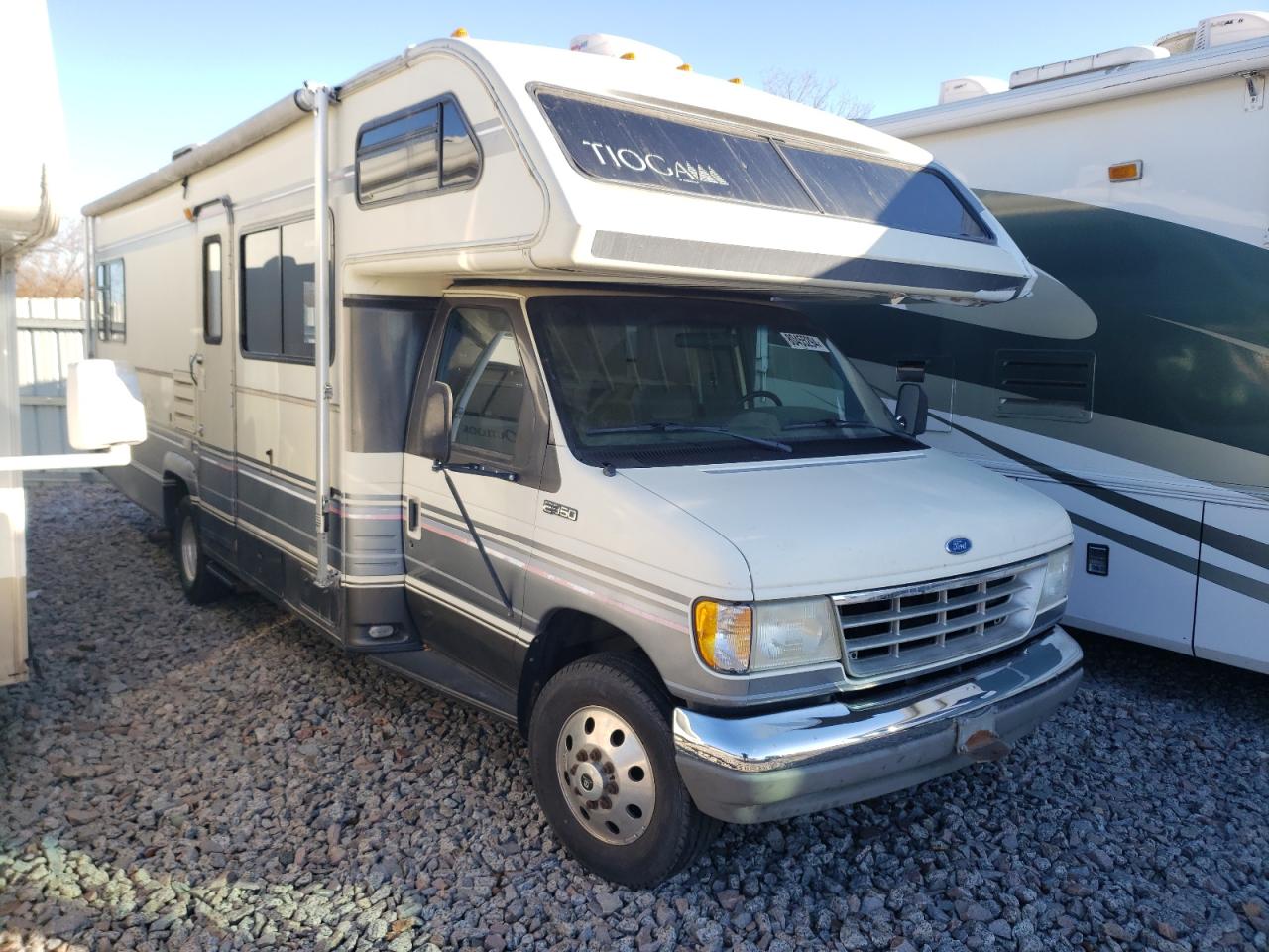 Lot #3004144936 1992 FORD ECONOLINE