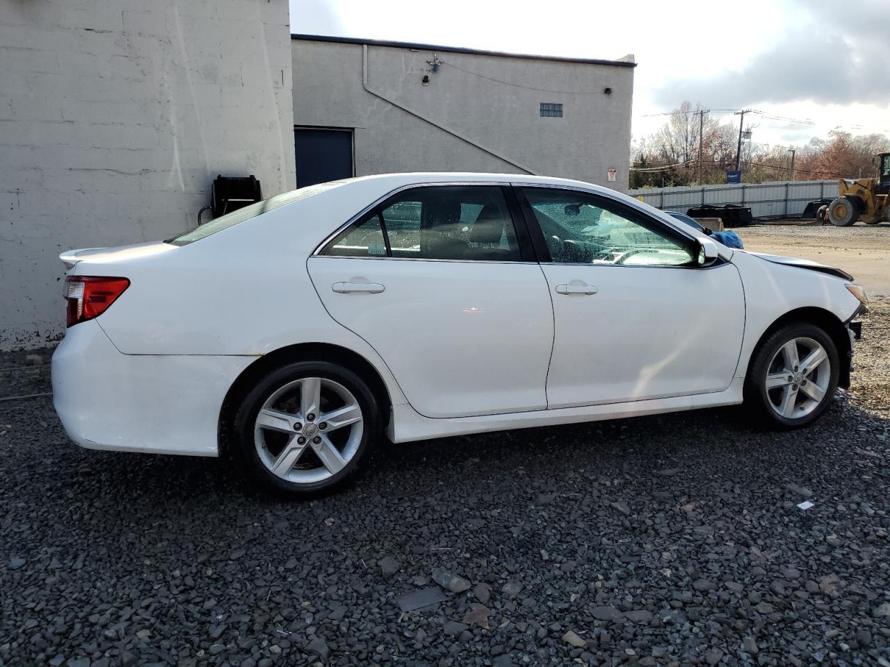 Lot #2969964987 2012 TOYOTA CAMRY BASE