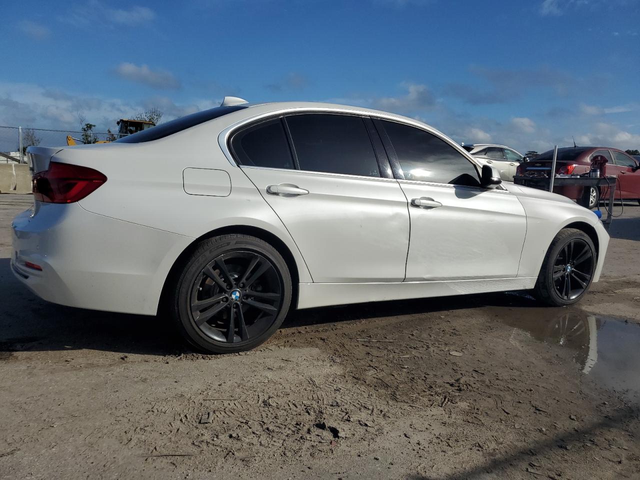 Lot #2974337508 2017 BMW 330 XI