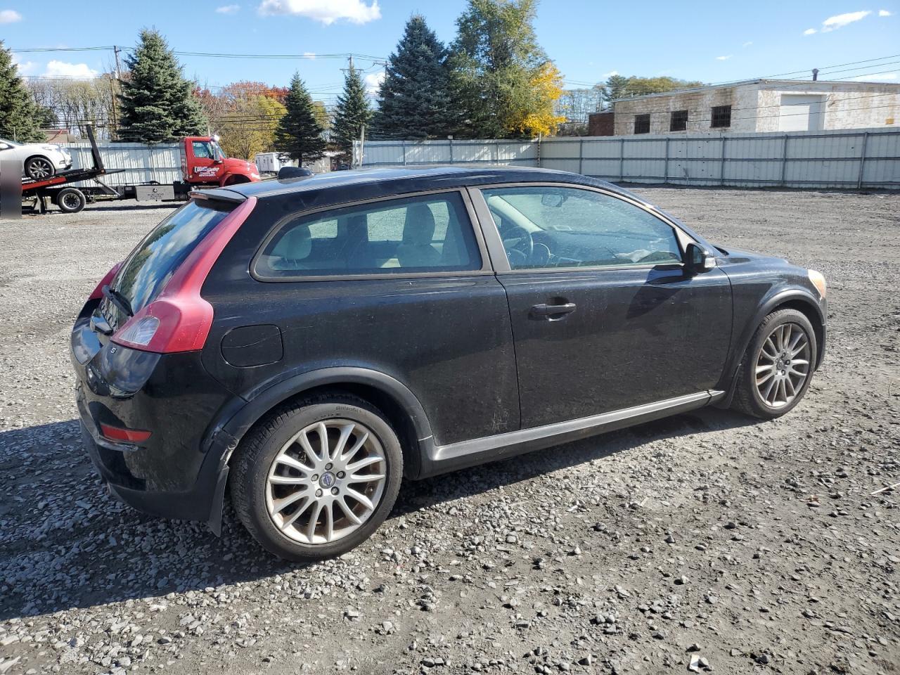 Lot #2978992649 2011 VOLVO C30 T5