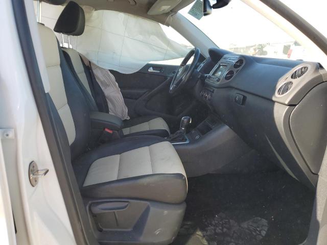 VIN WVGAV7AX9GW546048 2016 VOLKSWAGEN TIGUAN no.7