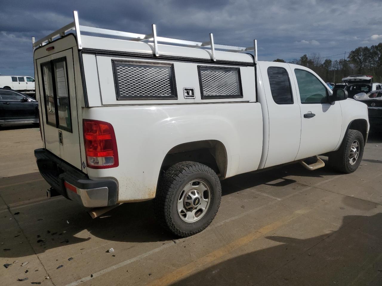 Lot #3028600933 2013 GMC SIERRA C25