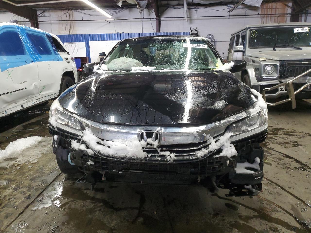 Lot #2986792152 2016 HONDA ACCORD LX