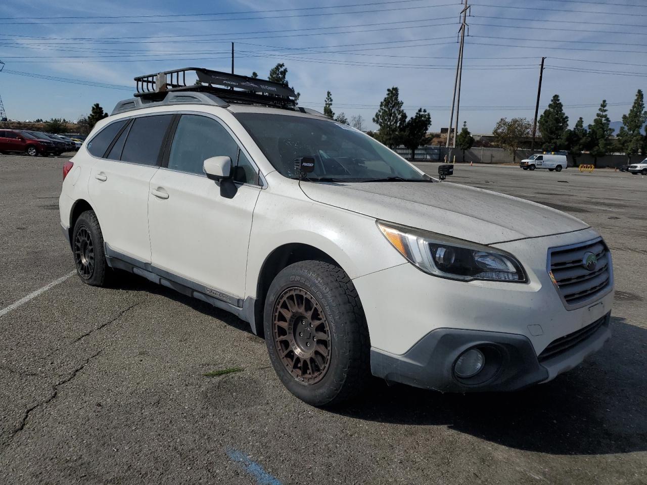 Lot #3033082009 2017 SUBARU OUTBACK 3.