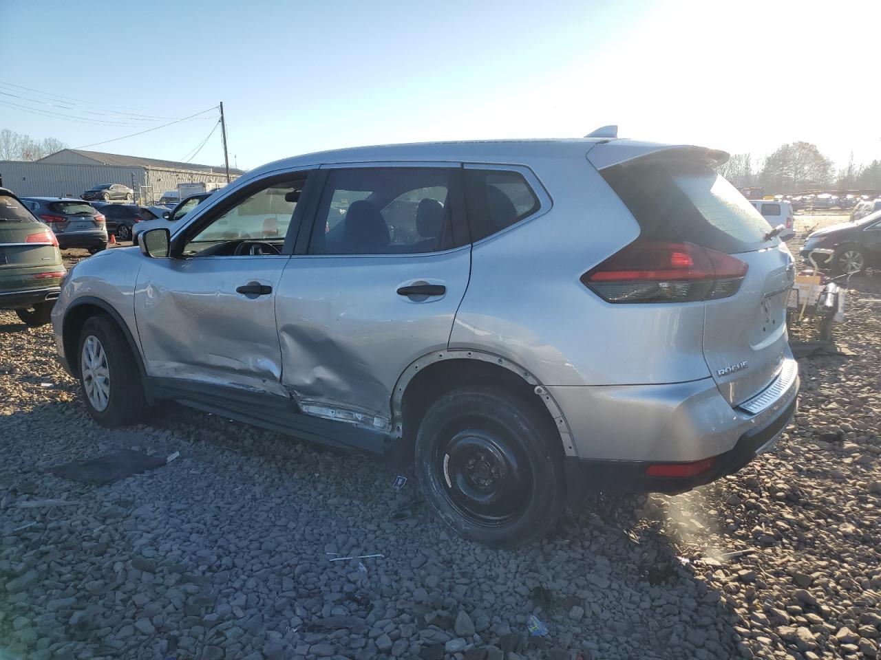 Lot #2979446774 2017 NISSAN ROGUE SV