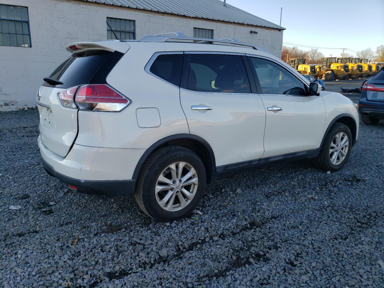 Lot #2972378491 2014 NISSAN ROGUE S