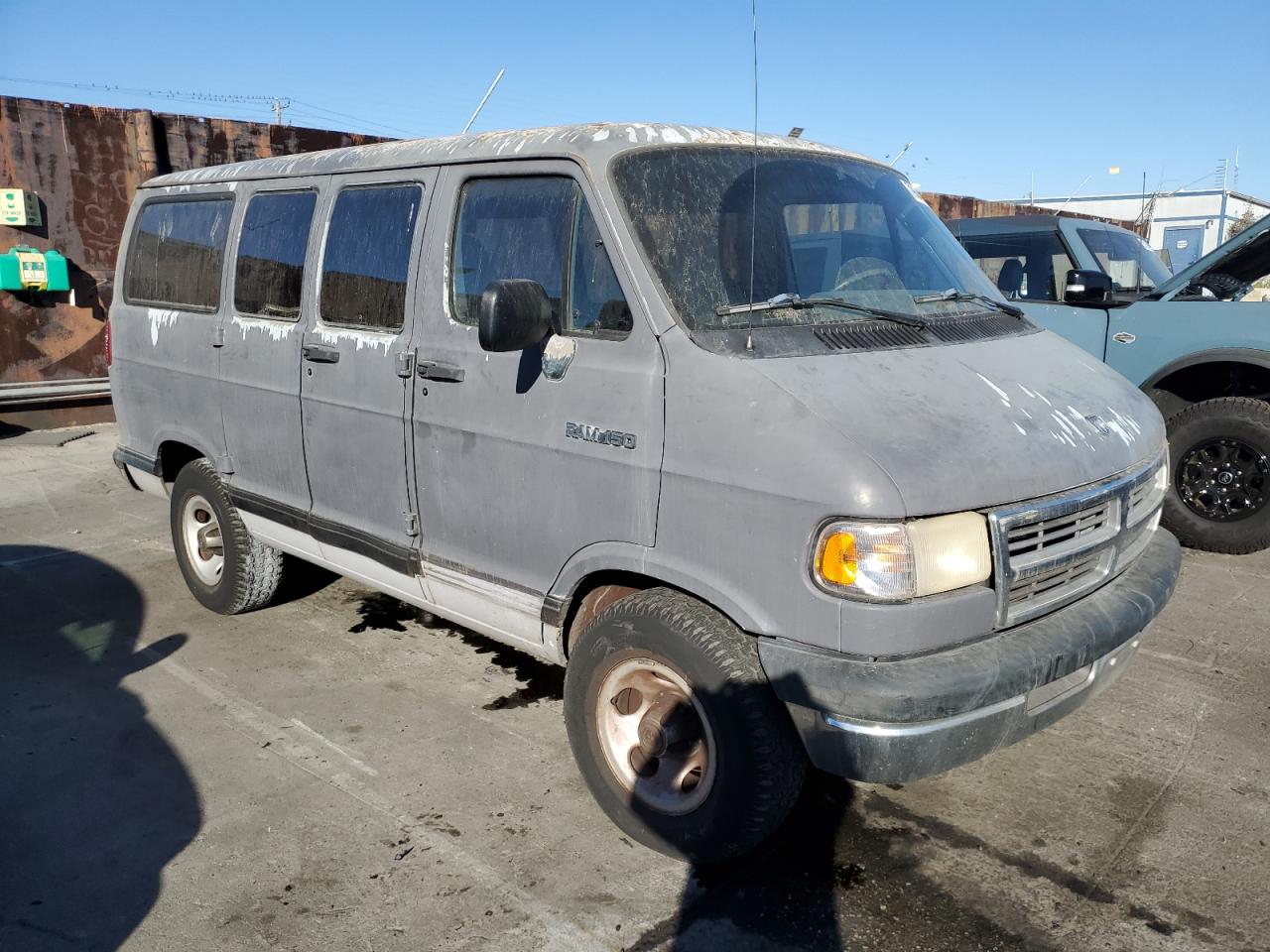 Lot #2962197160 1994 DODGE RAM WAGON