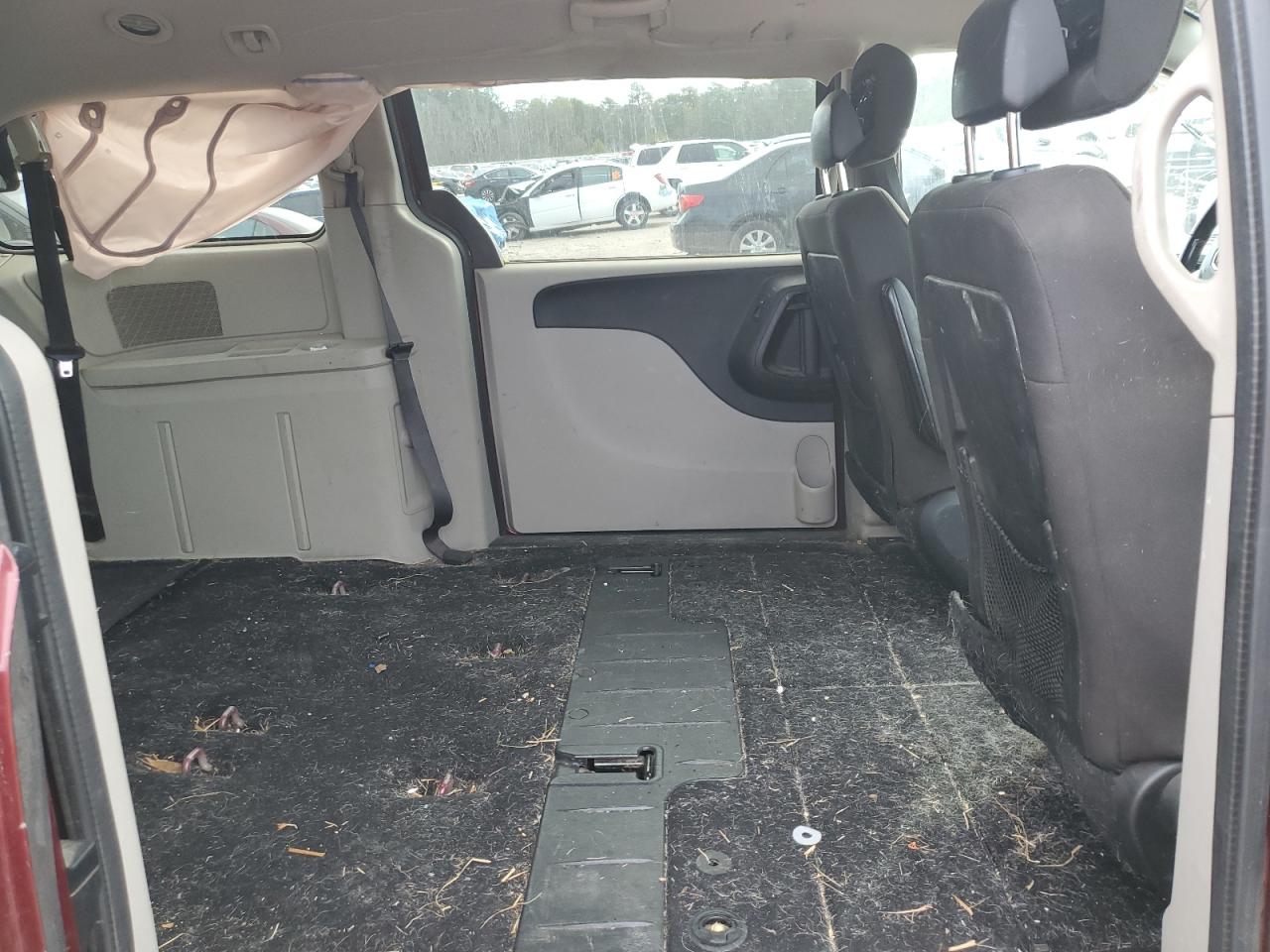 Lot #3311734217 2017 DODGE GRAND CARA