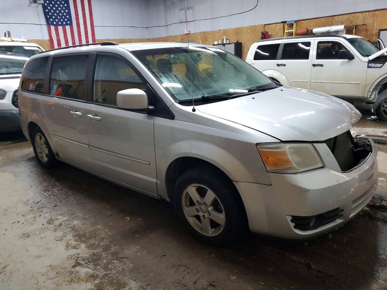 Lot #3024702665 2010 DODGE GRAND CARA