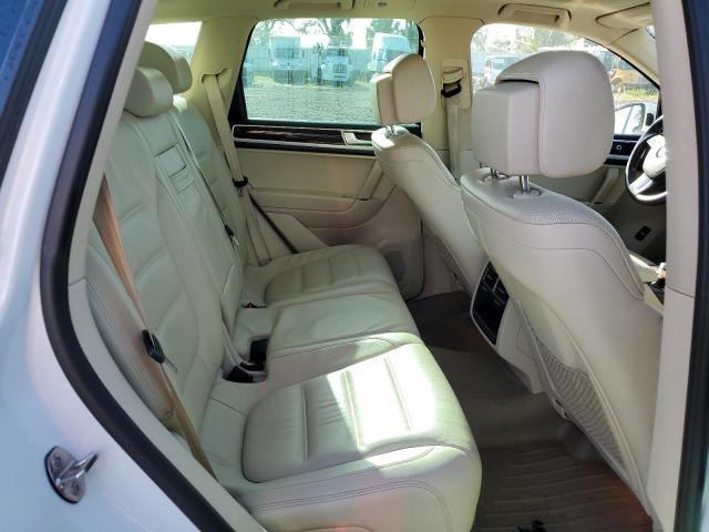 2016 VOLKSWAGEN TOUAREG SP WVGEF9BP1GD011770