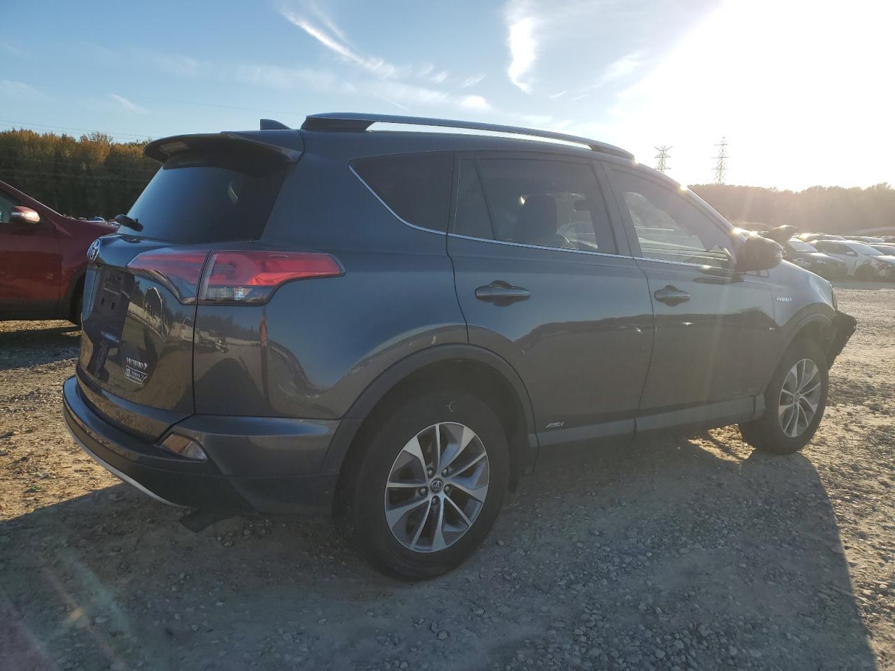 Lot #3027004797 2018 TOYOTA RAV4 HV LE