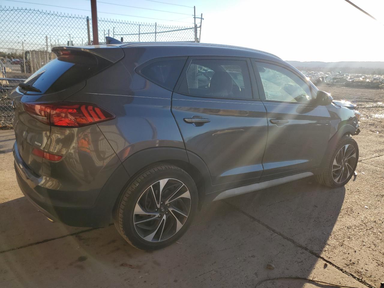 Lot #3030635136 2019 HYUNDAI TUCSON LIM