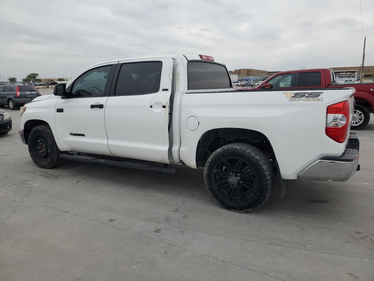 Lot #3006389091 2018 TOYOTA TUNDRA CRE