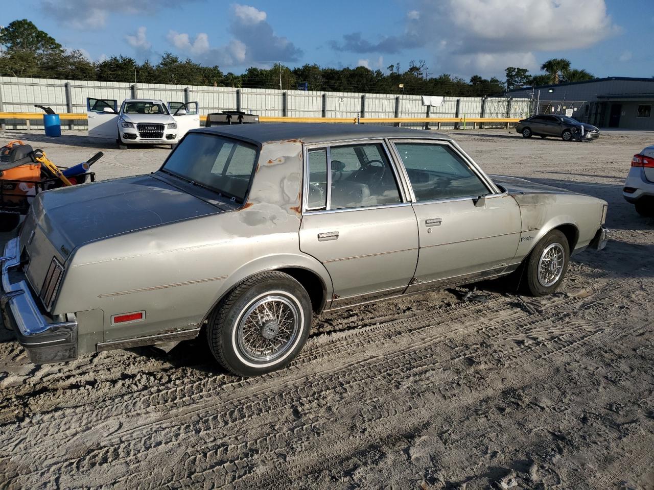 Lot #2955086799 1984 OLDSMOBILE CUTLASS SU