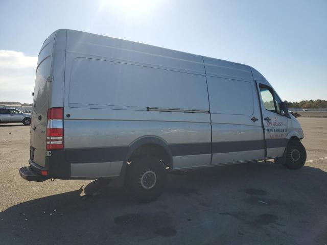 VIN WD3PE8CD0HP560398 2017 MERCEDES-BENZ SPRINTER no.3