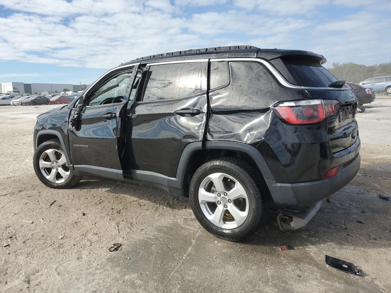 Lot #3029686113 2018 JEEP COMPASS LA