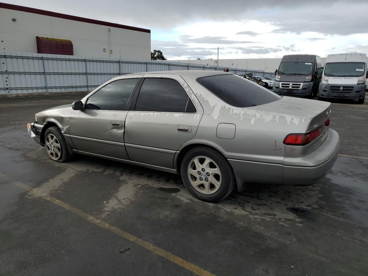 Lot #3030386483 1999 TOYOTA CAMRY LE