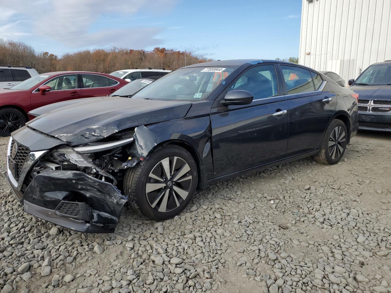  Salvage Nissan Altima