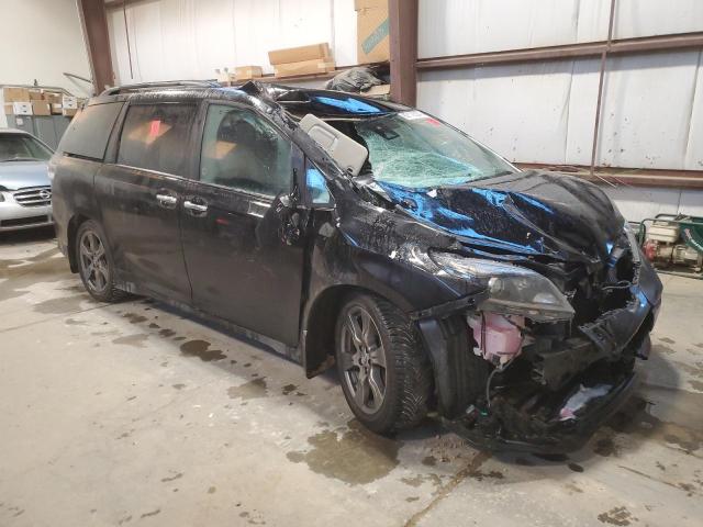 2018 TOYOTA SIENNA SE 5TDXZ3DC9JS951600