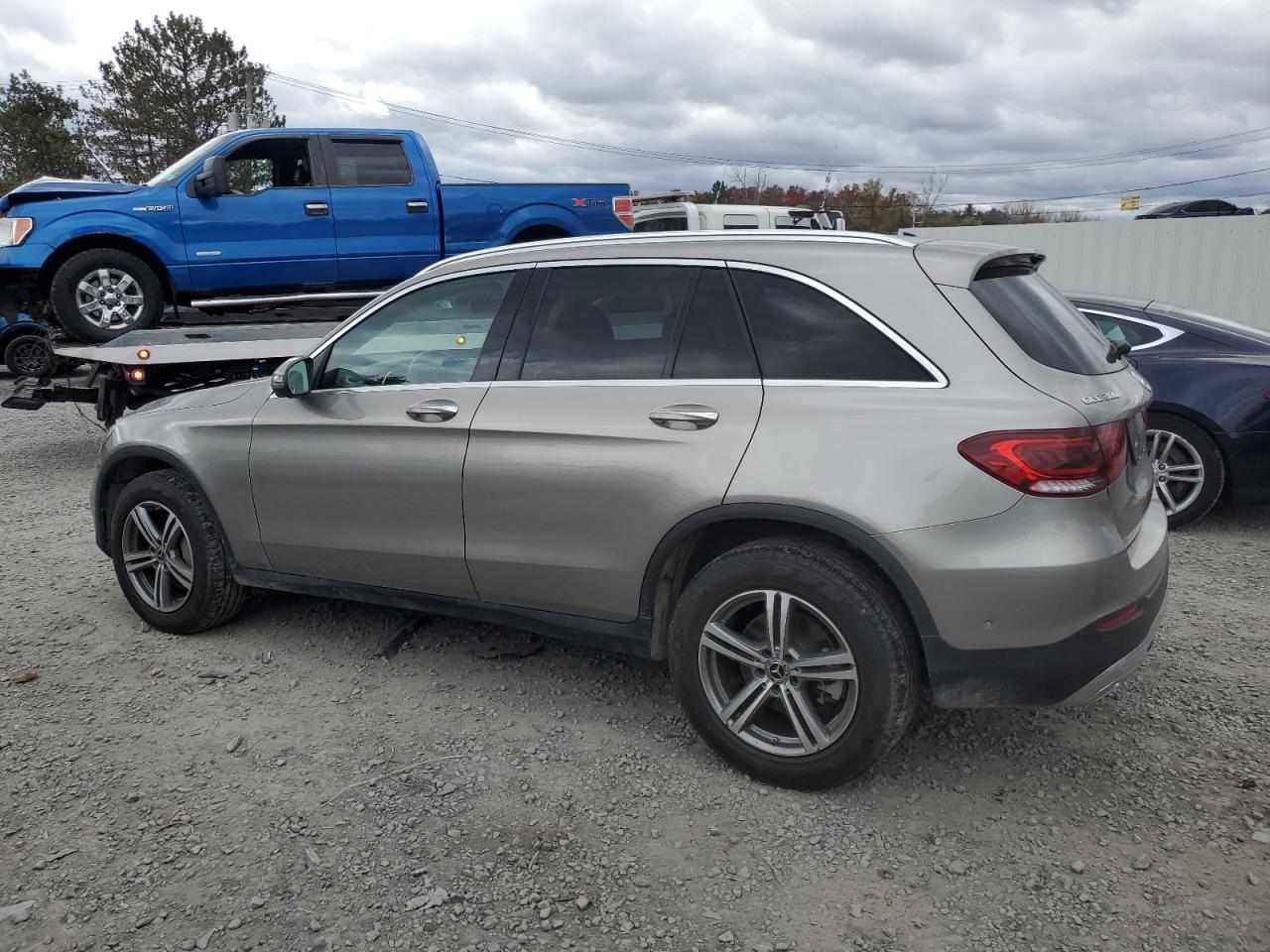 Lot #2989217732 2021 MERCEDES-BENZ GLC 300 4M