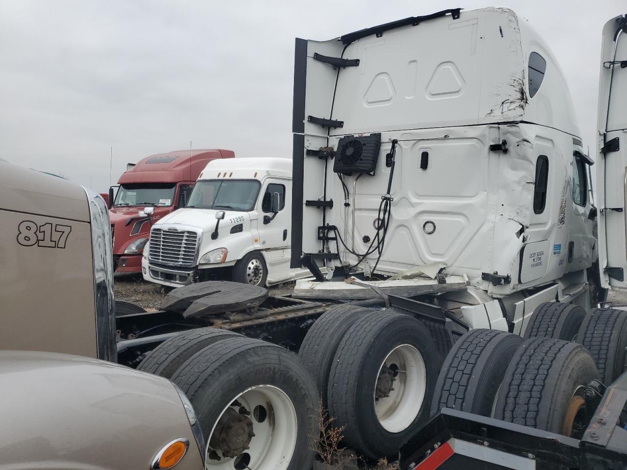 Lot #2996728816 2022 FREIGHTLINER CASCADIA 1