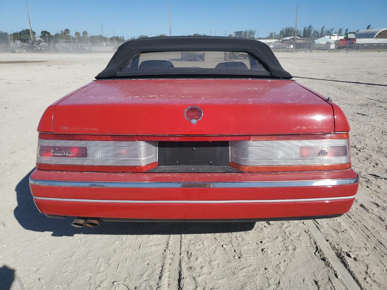 Lot #3003947502 1993 CADILLAC ALLANTE