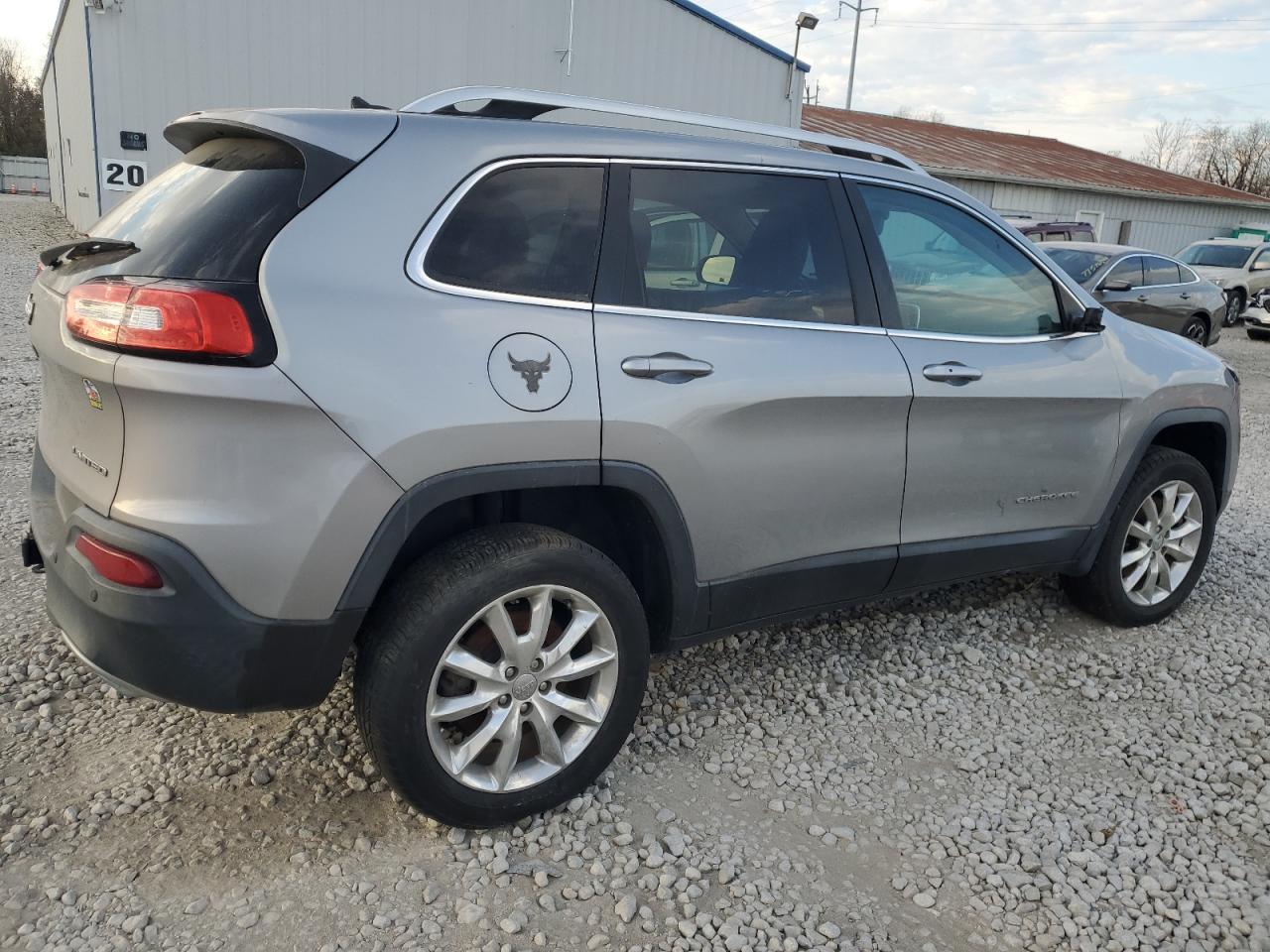 Lot #2952605335 2015 JEEP CHEROKEE L