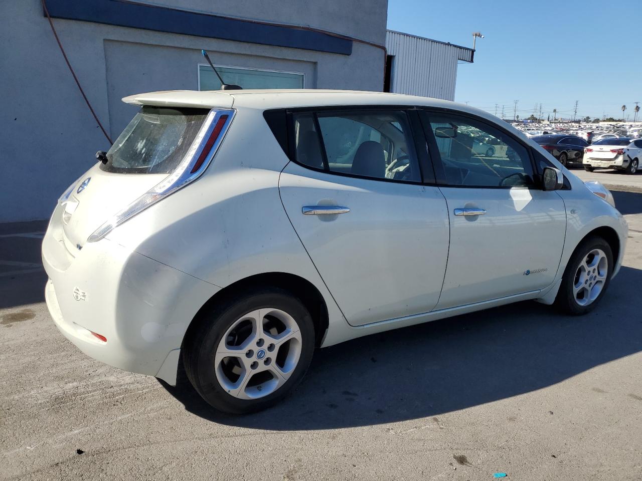 Lot #2972433558 2011 NISSAN LEAF SV