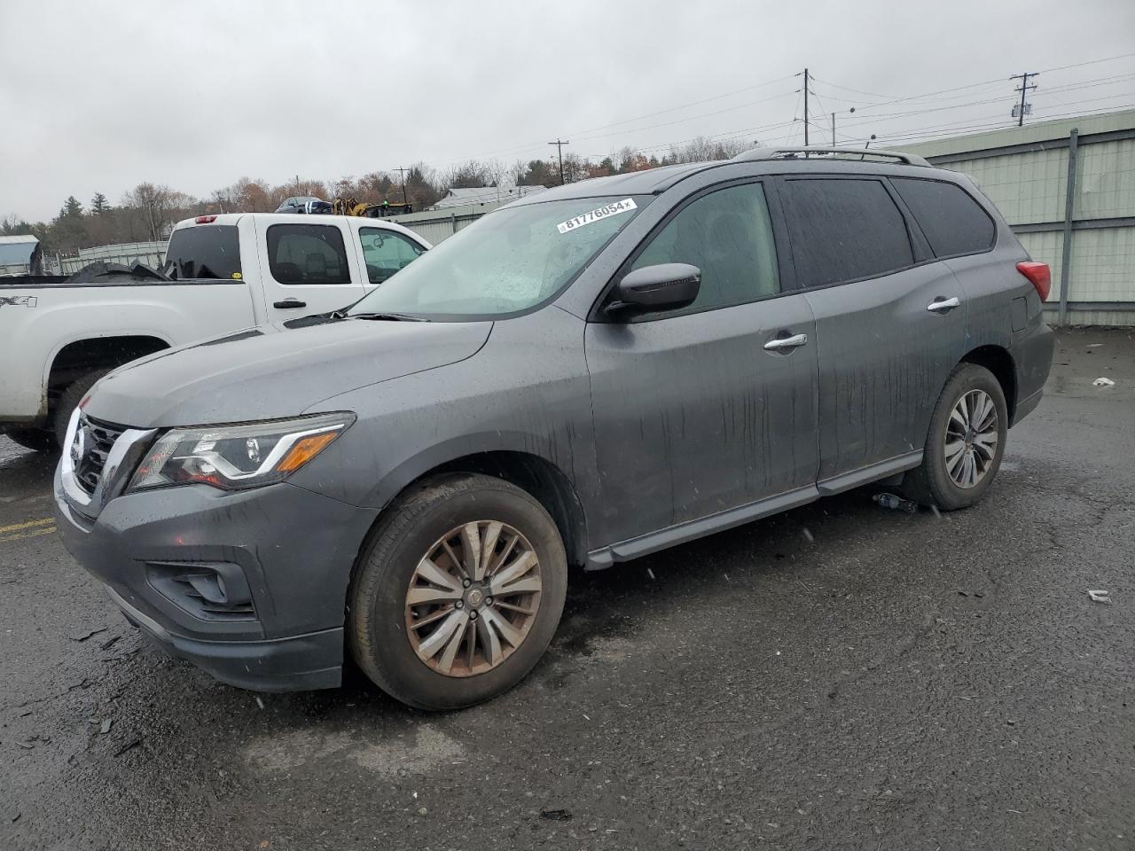 Lot #3008700104 2018 NISSAN PATHFINDER