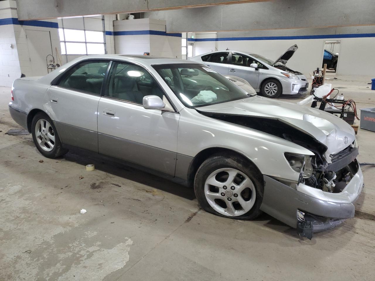 Lot #2989025531 2001 LEXUS ES 300