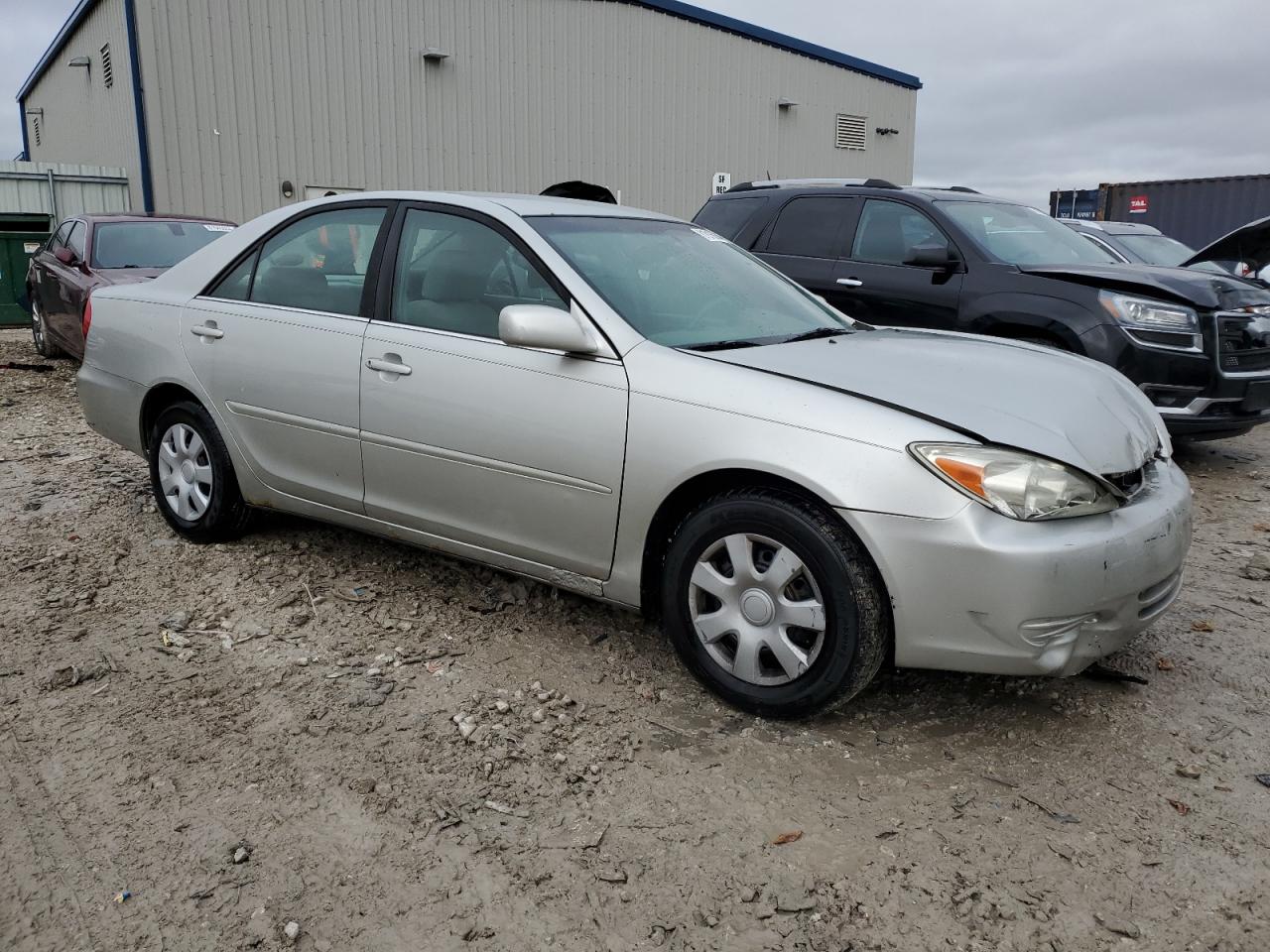 Lot #3026111127 2002 TOYOTA CAMRY LE