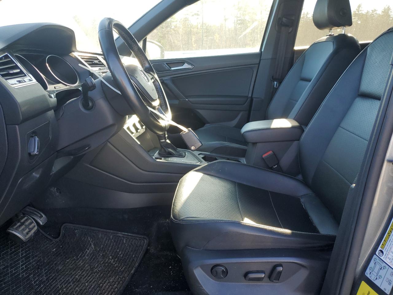 VOLKSWAGEN TIGUAN SE