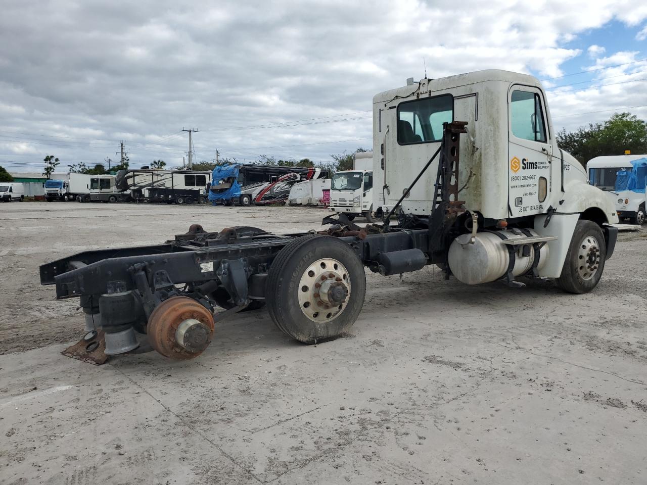 Lot #2986752175 2008 FREIGHTLINER CONVENTION