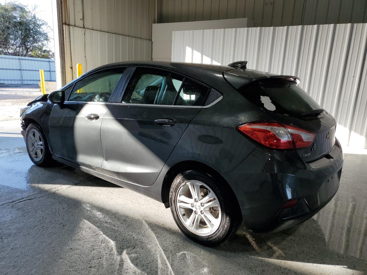 Lot #3026219305 2017 CHEVROLET CRUZE LT