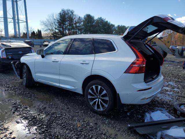 VOLVO XC60 PLUS 2023 white  gas YV4L12RN8P1363412 photo #3