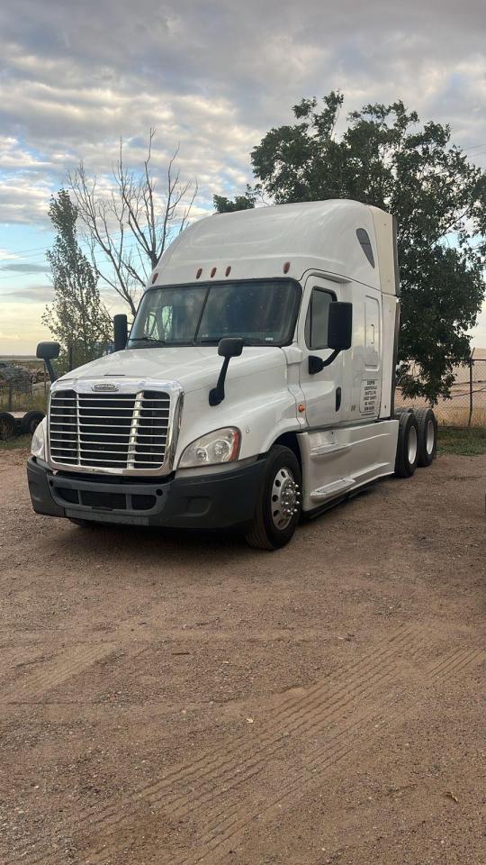 Lot #2996362352 2016 FREIGHTLINER CASCADIA 1