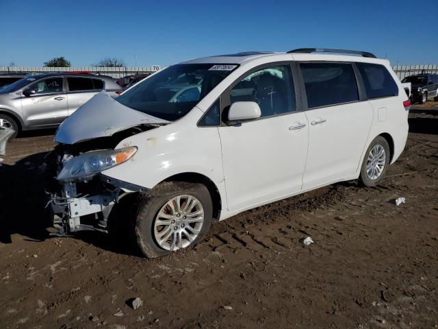 TOYOTA SIENNA XLE 2014 white sports v gas 5TDYK3DC7ES510904 photo #1