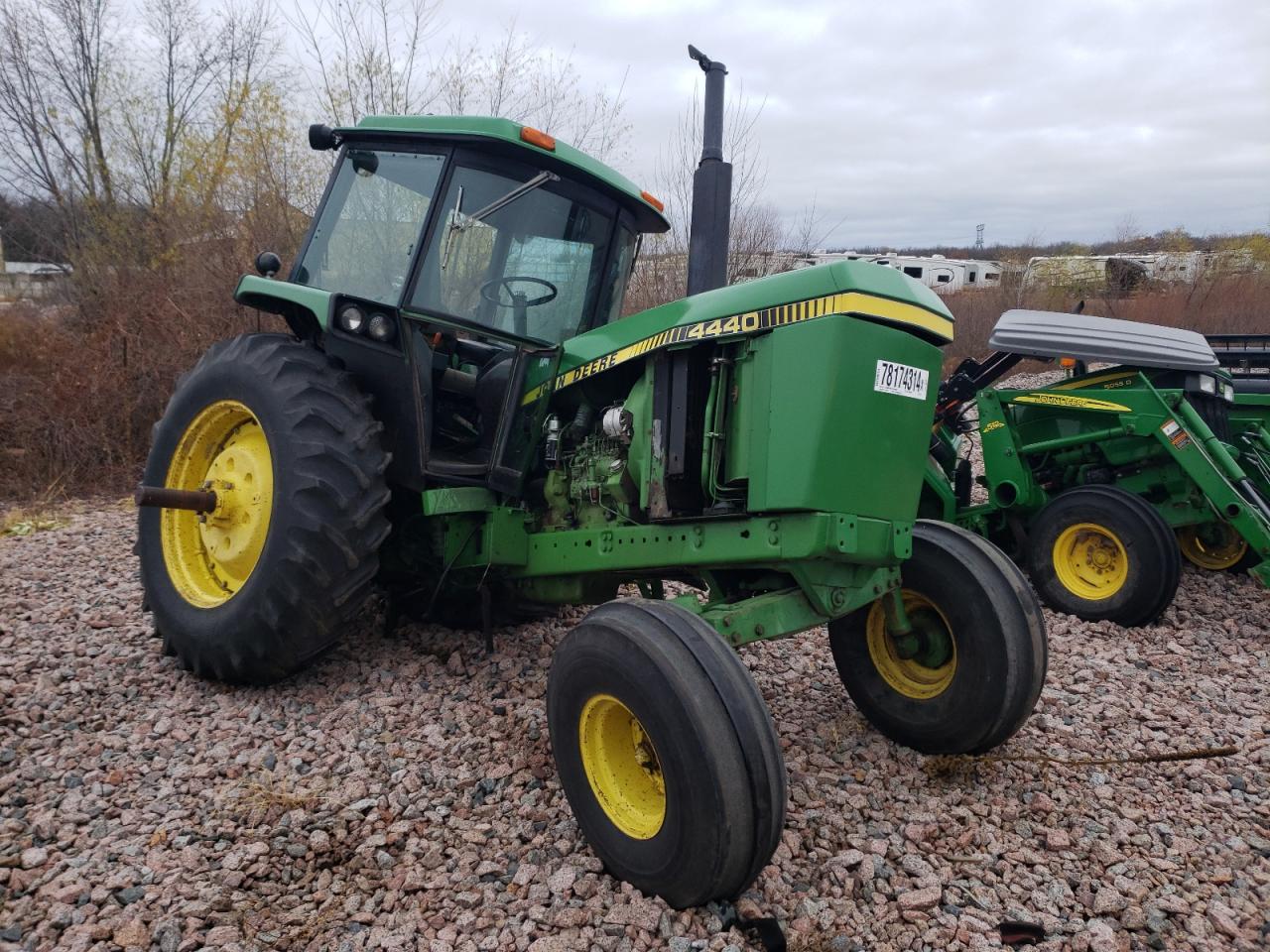 John Deere TRACTOR 1979 