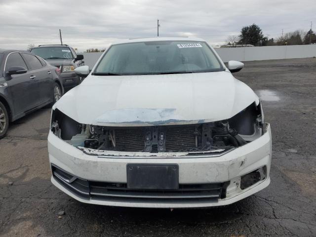 2017 VOLKSWAGEN PASSAT SE - 1VWBT7A37HC020741