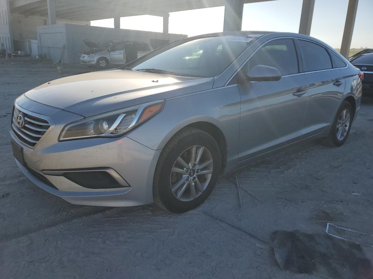  Salvage Hyundai SONATA