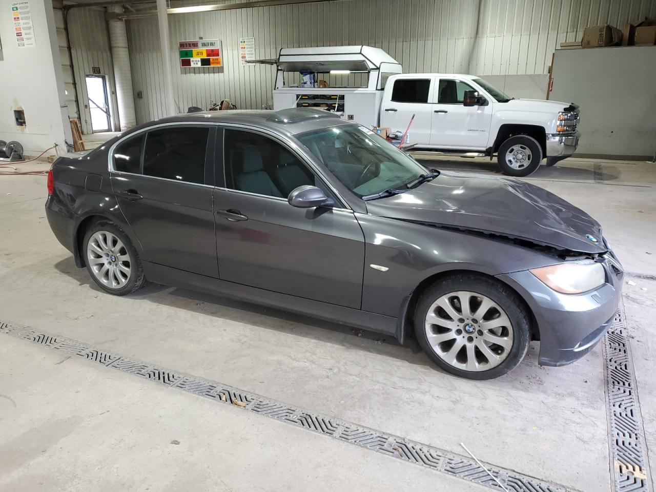 Lot #3041847421 2006 BMW 330 I