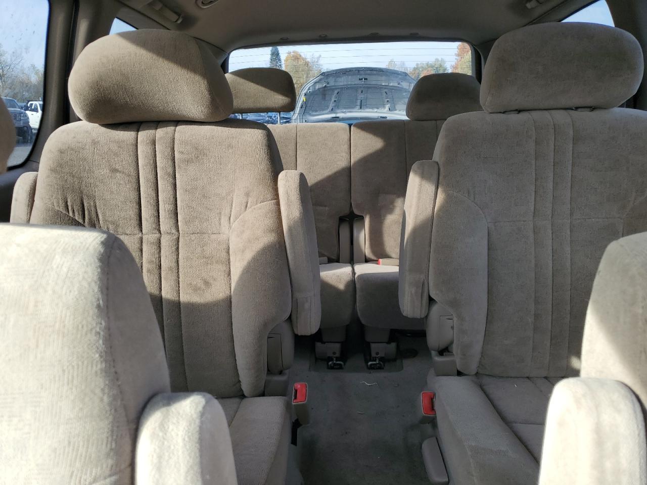 Lot #2989333590 2001 TOYOTA SIENNA LE